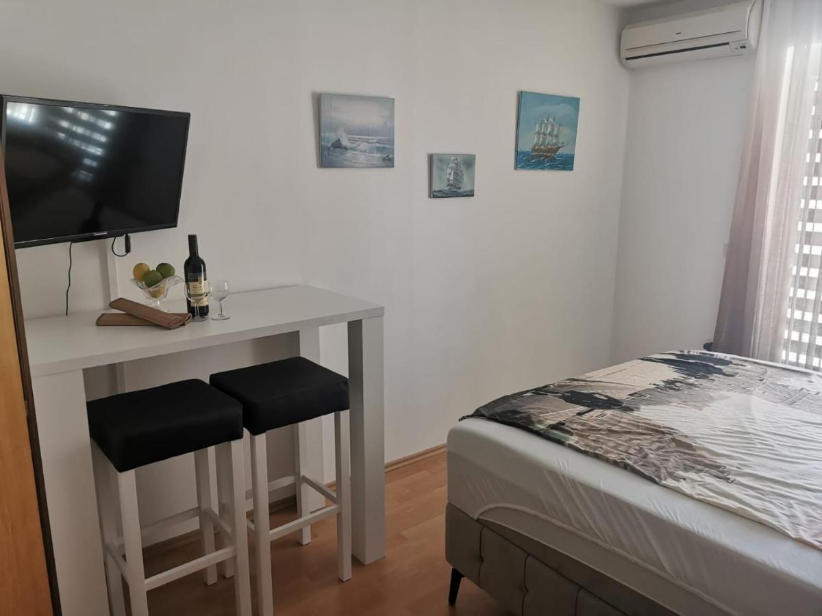 Apartments Ivi Vir Dış mekan fotoğraf