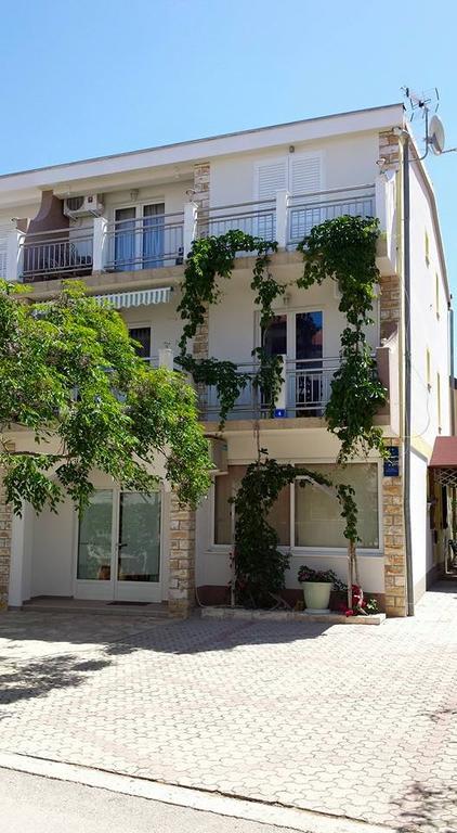 Apartments Ivi Vir Dış mekan fotoğraf